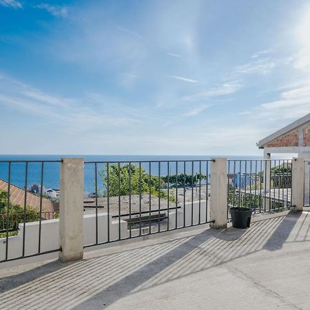 Apartmani Vittoria Bar Bagian luar foto